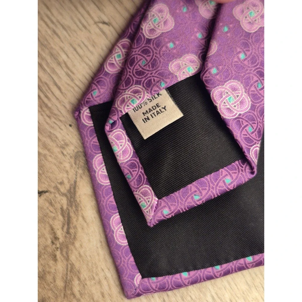 Valentino Recent Italy Mens Silk Necktie Purple Geometric Interlocking Pattern